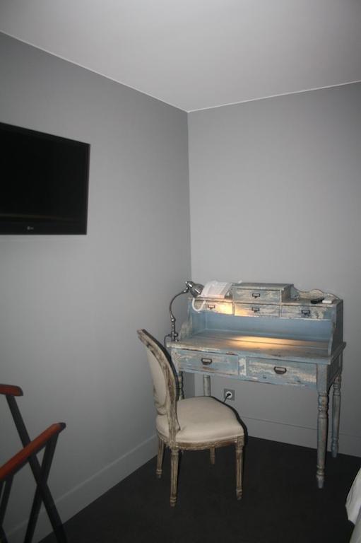 Hotel 19'Cent Le Creusot Bagian luar foto